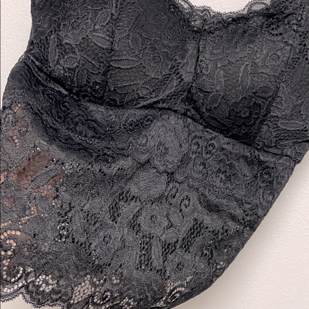 Top - Picture 2 of 2